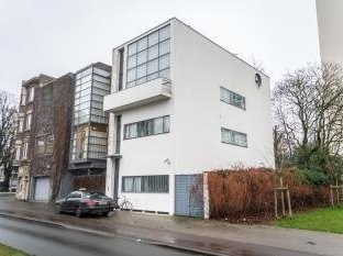 The Architectural Work of Le Corbusier by Gary Arndt