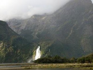 Te Wahipounamu by Gary Arndt