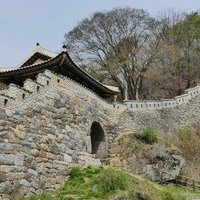 Namhansanseong by Clyde