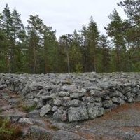 Sammallahdenmäki by Michael Novins