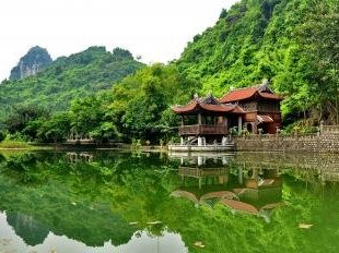 Trang An by Frederik Dawson