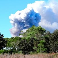 Hawaii Volcanoes by Michael Ayers
