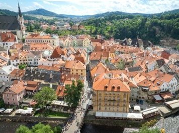 Cesky Krumlov by Michael Turtle