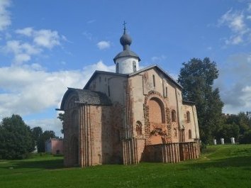Novgorod by Michael Novins