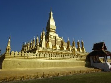 That Luang de Vientiane by Nan
