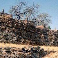 Naletale Cluster of Dzimbabwes by Solivagant