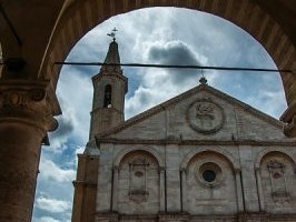 Pienza by Ilya Burlak