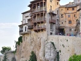 Cuenca by Frederik Dawson