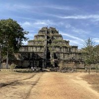 Koh Ker by Martina Rúčková