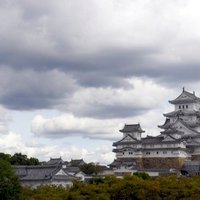 Himeji-jo by Hubert