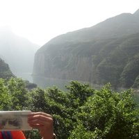Yangtze Gorges Scenic Spot by Zoë Sheng