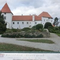 Varazdin - Historic Nucleus and Old Town (the Cast by Zoë Sheng