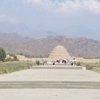 Xixia Imperial Tombs by Zoë Sheng