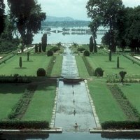 Mughal Gardens in Kashmir by Solivagant