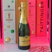 Champagne by Els Slots