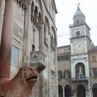Modena by Ian Cade