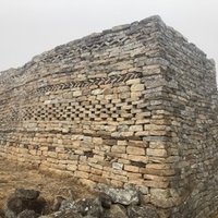 Naletale Cluster of Dzimbabwes by Els Slots