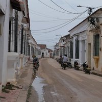 Santa Cruz de Mompox by Lucio