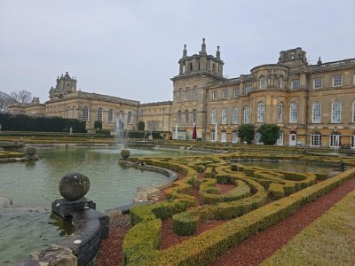 Blenheim Palace by Twobaconsandaboston
