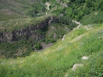 Garni and the ‘Basalt Organ’ Columnar Joint  by Els Slots