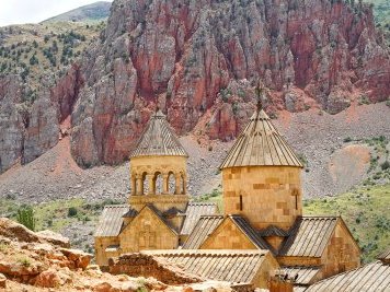 The monastery of Noravank and the upper Amaghou Va by Kevin McFarland