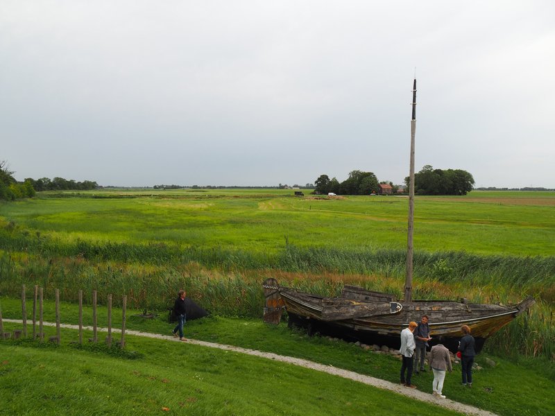 Remains of a boat in the polders