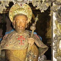 Santiago de Compostela: Embrace Saint James