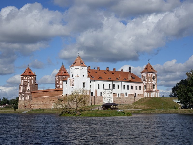 Mir Castle
