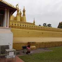 Prayer in front of the wat