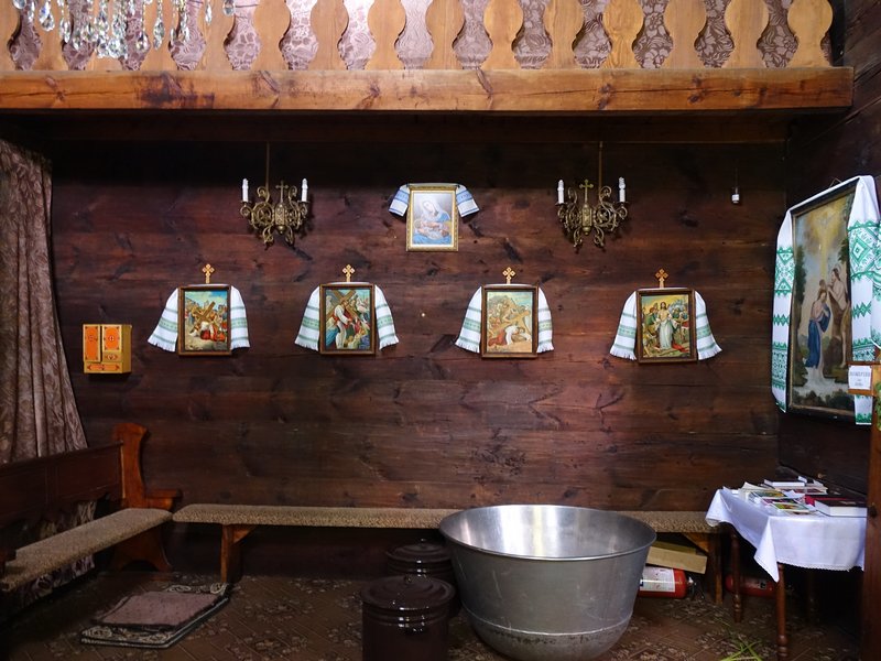 Zhovkva (Wooden Tserkvas)