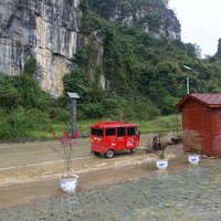 Local transport to Zuojiang Huashan