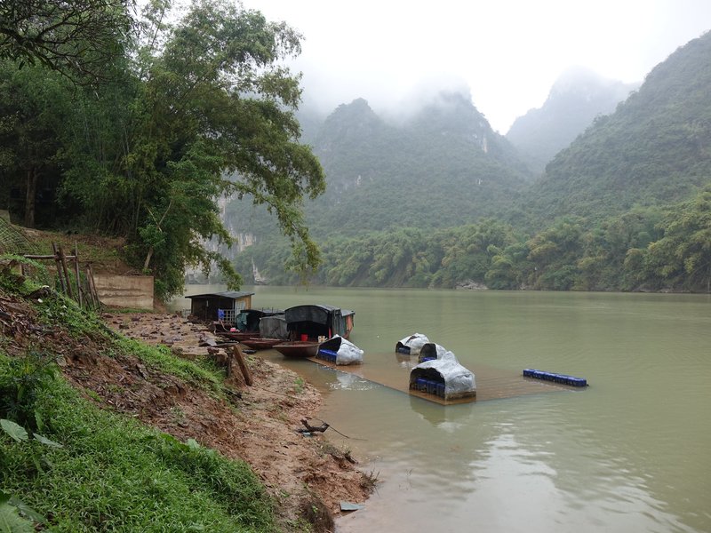 River cruise to Zuojiang Huashan