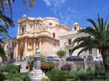 Val di Noto by Ian Cade