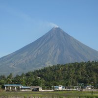 Mayon Volcano by Bram de Bruin