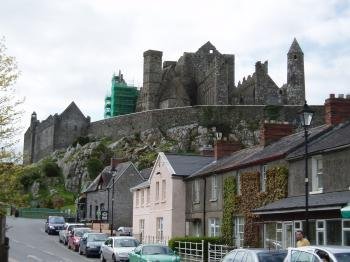 The Royal Sites of Ireland by Ian Cade