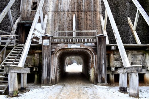 Graduation Tower Passage