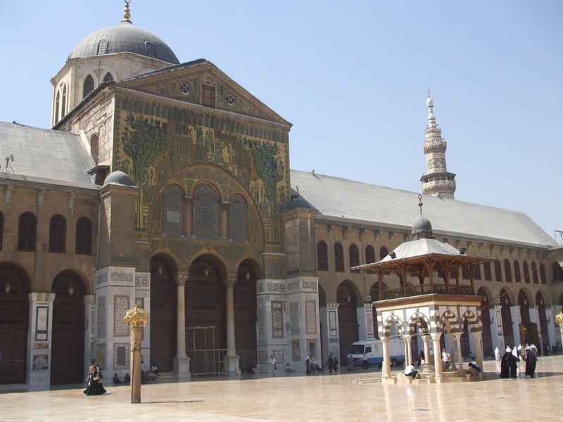 Inside the courtyard of the Umayyad Mosque, 2009