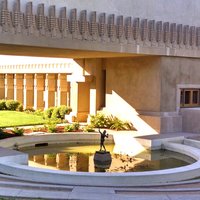 Hollyhock House Central Courtyard