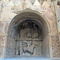 Taq-e Bostan
