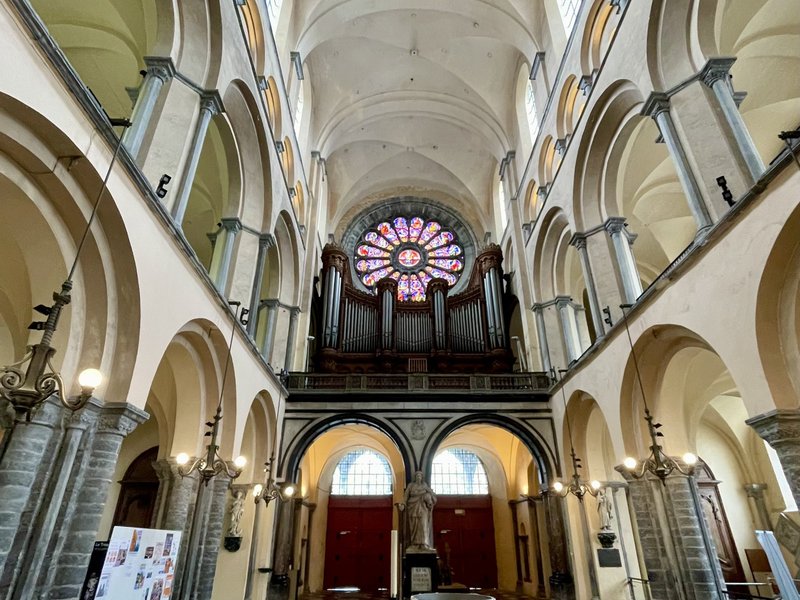 Nave with Rose Window