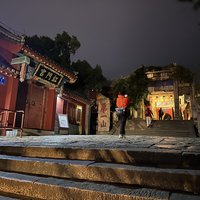 Red Palace Gate (Hongmen) at night