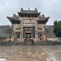 Qing dynasty Linglong Memorial Archway
