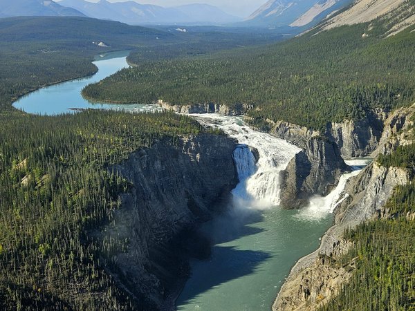 Nahanni River by Roman Bruehwiler
