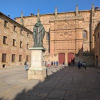 Salamanca, Rana de la Universidad by Rick Ohm