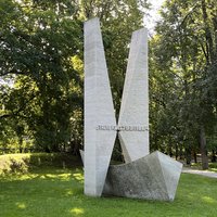 Struve sculpture Tartu