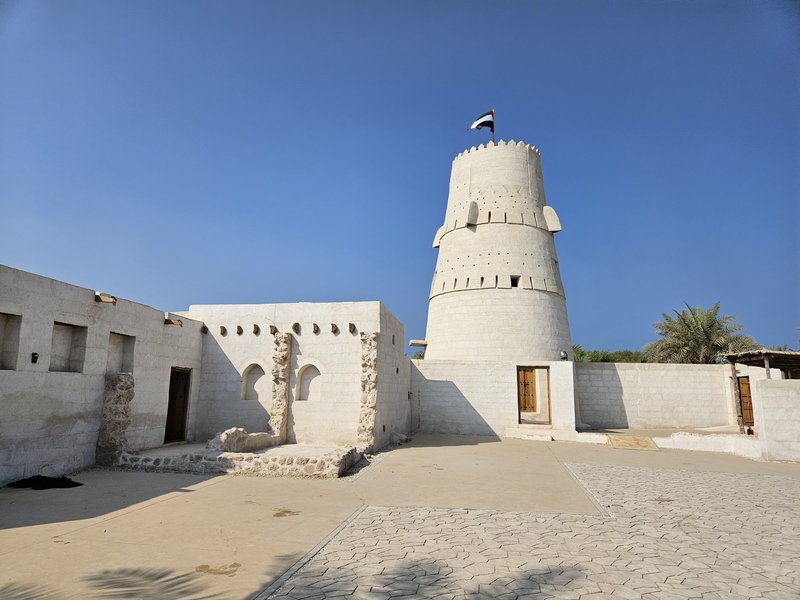 Jazirat Al-Hamra: Fort inside view