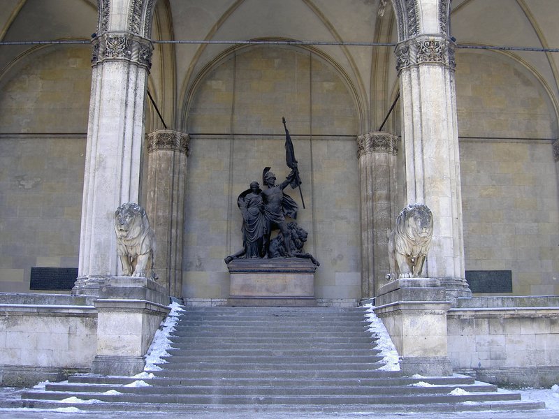 Munich - Ludwigstrasse, Odeonplatz, Feldherrenhall