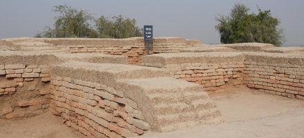 Moenjodaro