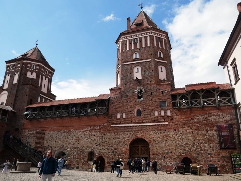 Mir Castle