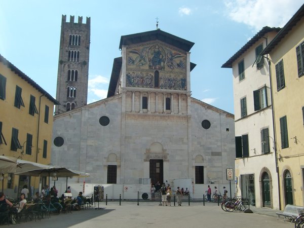 Photo by Philipp Peterer